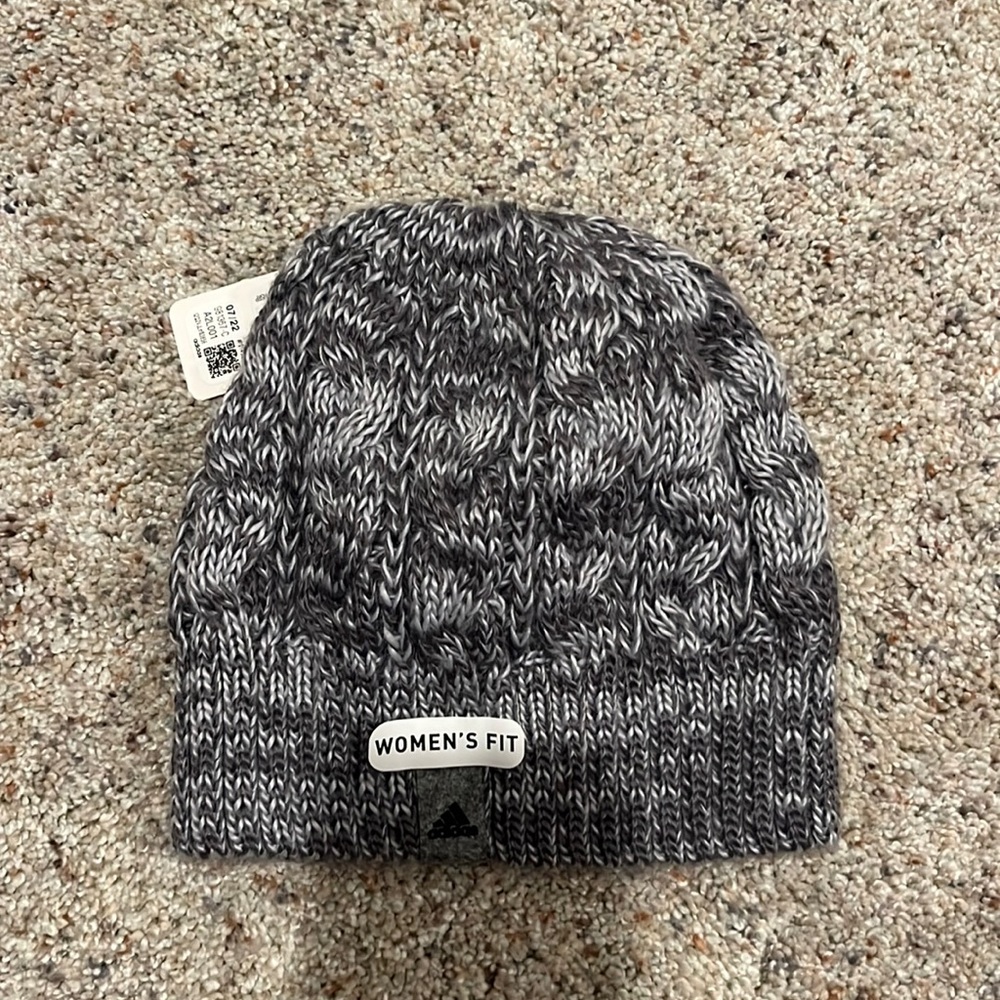Adidas women’s fit knit hat